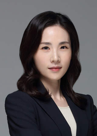 Jina Kim 
